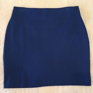 Ladies rear zipper skirt